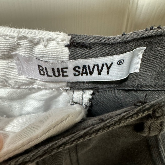 Color blocked high rise shorts - Picture 2 of 4